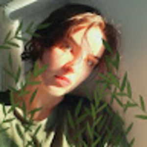 Meet your Posher, Chloe